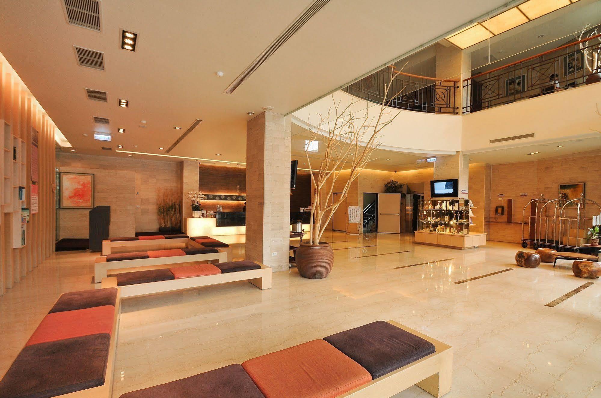 Crownshine Resort Jiaoxi Exterior photo